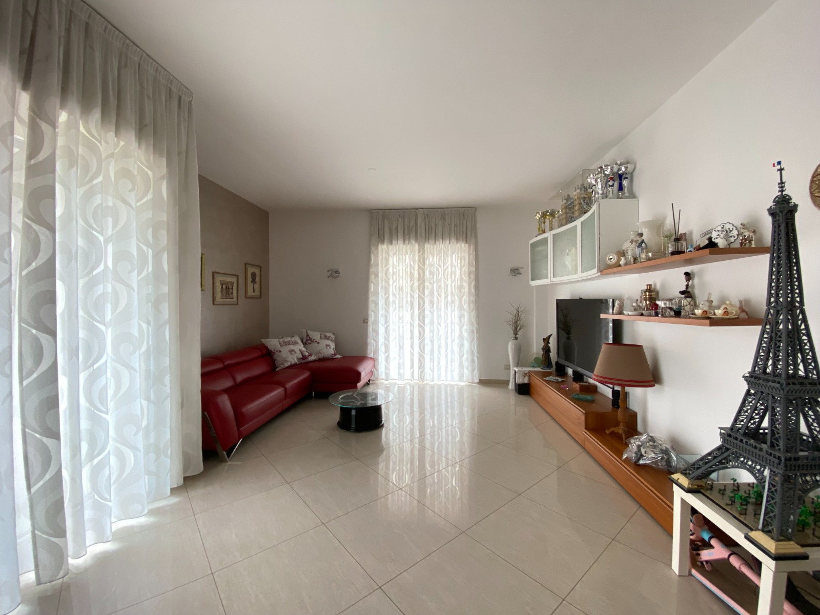 property-interior-3-850x570